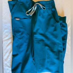 Figs Scrub set in Teal